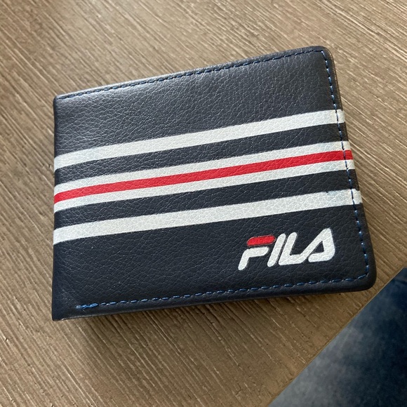 wallet fila